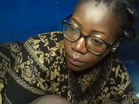 Snapshot of Night-doctor chatting on 05-31-26, 04:35 Night-doctor online show from 05-31-26, 04:35