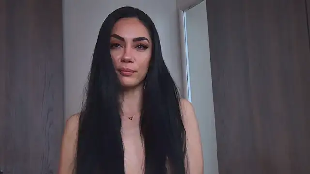 VivienneStark online show from 06-18-26, 08:25