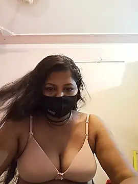 Miss kirtii online show from 05-20-26, 04:53