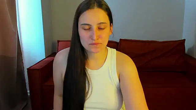 Elizabet Colllins online show from 06-11-26, 01:16
