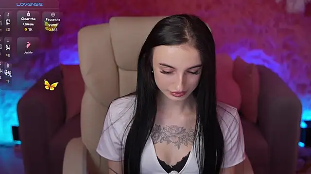 EmilyyMoon online show from 05-18-26, 01:38