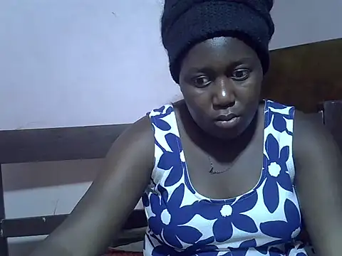 Horny-quen online show from 06-15-26, 04:56