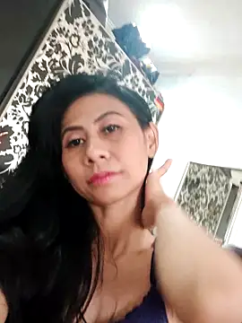 Alisaa0716 online show from 06-01-26, 08:03