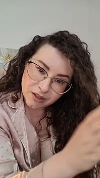 Snapshot of Elissa_Floyd__ chatting on 06-04-26, 09:25 Elissa Floyd online show from 06-04-26, 09:25
