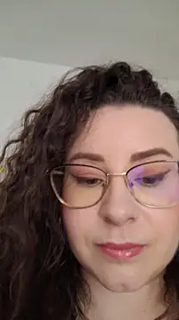 Snapshot of Elissa_Floyd__ chatting on 06-14-26, 10:16 Elissa Floyd online show from 06-14-26, 10:16