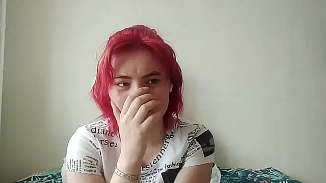 Snapshot of Ewayderbe chatting on 05-20-26, 10:12 Ewayderbe online show from 05-20-26, 10:12