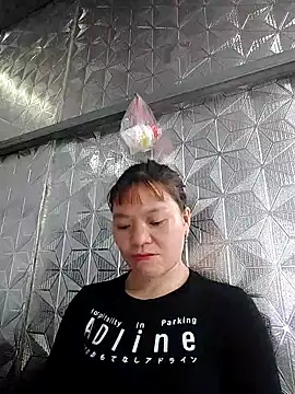 Snapshot of lya_sexyy chatting on 05-21-26, 10:45 lya sexyy online show from 05-21-26, 10:45