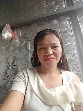 Snapshot of lya_sexyy chatting on 06-05-26, 10:37 lya sexyy online show from 06-05-26, 10:37