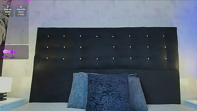 Snapshot of Zlatna_Oficial chatting on 07-14-26, 10:49 Zlatna Oficial online show from 07-14-26, 10:49