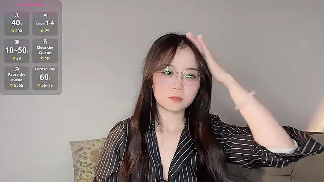 77-Vicky online show from 06-16-26, 07:52