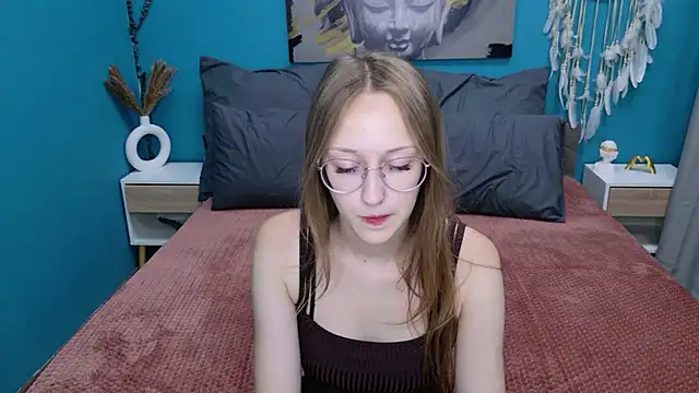 Snapshot of Calista_Everleig chatting on 07-13-26, 10:36 Calista Everleig online show from 07-13-26, 10:36