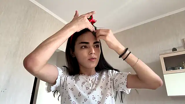 MarlyJess online show from 06-20-26, 03:50