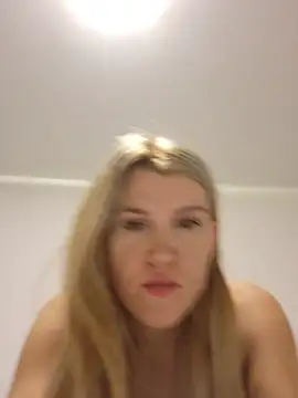 HotBlondie69 online show from 06-27-26, 02:34