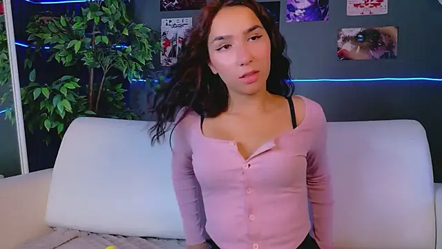 Baby Miira online show from 07-18-26, 06:22