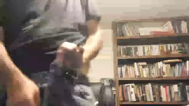 Snapshot of icebergXpress chatting on 07-11-26, 06:24 icebergXpress online show from 07-11-26, 06:24