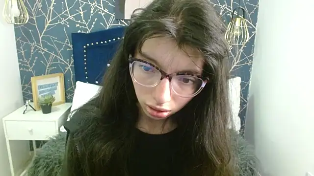 Snapshot of Allyshon_ chatting on 05-23-26, 07:57 Allyshon online show from 05-23-26, 07:57