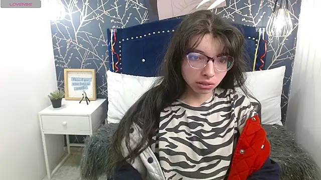 Snapshot of Allyshon_ chatting on 06-29-26, 12:05 Allyshon online show from 06-29-26, 12:05