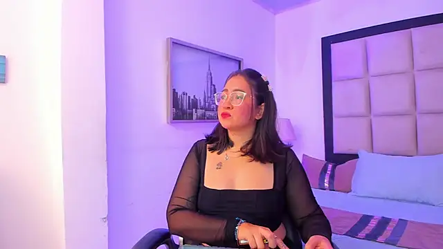 Snapshot of AlissBluumm chatting on 07-01-26, 12:33 AlissBluumm online show from 07-01-26, 12:33