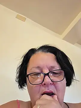 Snapshot of Diana_Diafan chatting on 06-28-26, 03:57 Diana Diafan online show from 06-28-26, 03:57