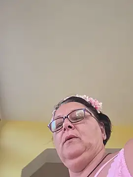 Snapshot of Diana_Diafan chatting on 06-20-26, 02:55 Diana Diafan online show from 06-20-26, 02:55