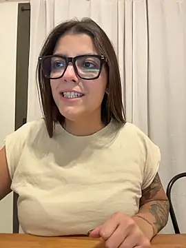 lilylovelesss online show from 06-16-26, 01:38