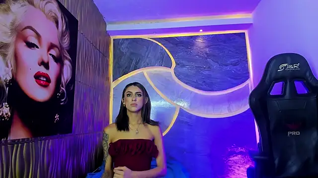 Violeta Alvarez online show from 05-25-26, 01:21