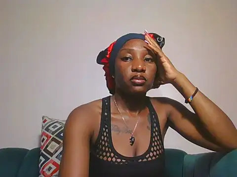 Hornycammy23 online show from 06-10-26, 06:47