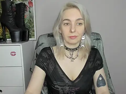 velvetanne online show from 06-05-26, 06:51