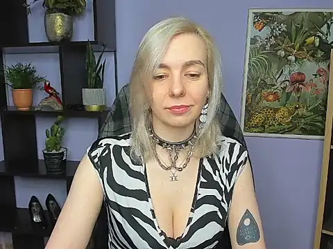 velvetanne online show from 05-27-26, 06:43