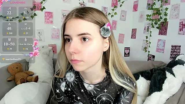 Honey Lia online show from 06-17-26, 11:20