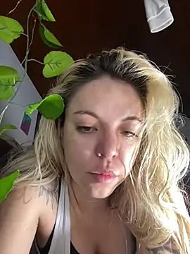 Natashabennett online show from 05-19-26, 03:24