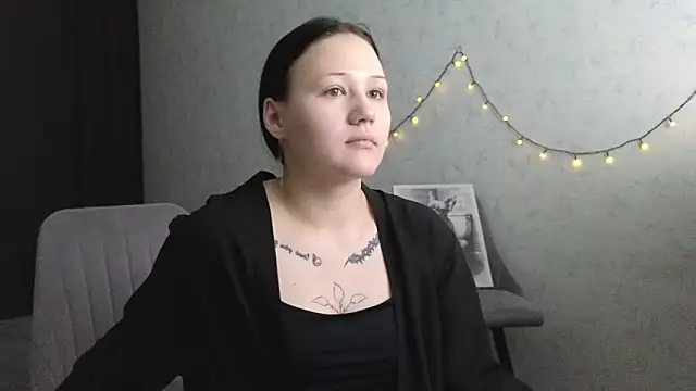 Tori cute online show from 05-22-26, 12:30