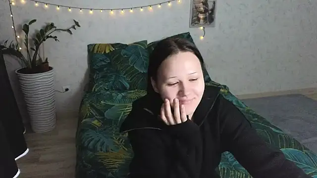 Tori cute online show from 06-06-26, 01:00