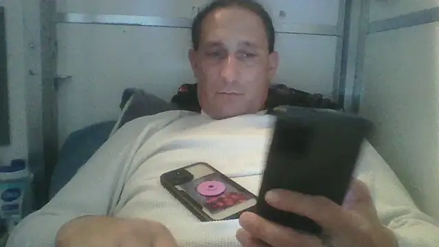 brazybooty92 online show from 06-08-26, 01:33