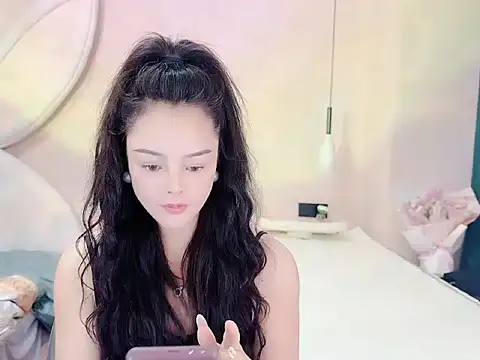 wxy-Lov online show from 05-19-26, 09:27