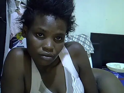 Snapshot of cute_aliyah chatting on 06-06-26, 01:05 cute aliyah online show from 06-06-26, 01:05