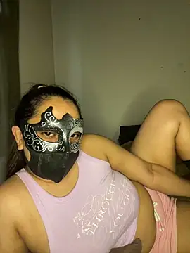 LioraWance online show from 06-18-26, 10:31