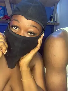 Snapshot of Blackghana2 chatting on 06-03-26, 12:00 Blackghana2 online show from 06-03-26, 12:00