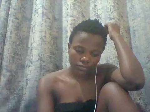 Snapshot of tina_2030 chatting on 06-27-26, 12:22 tina 2030 online show from 06-27-26, 12:22