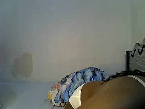 Snapshot of pretty_siren chatting on 05-22-26, 05:55 pretty siren online show from 05-22-26, 05:55