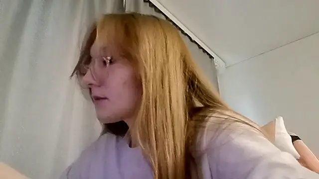 LauraTurber online show from 05-24-26, 03:34