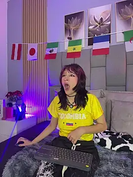 Mika love milo online show from 07-03-26, 11:39