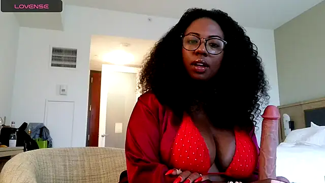 CyndyLouWho online show from 07-10-26, 06:19