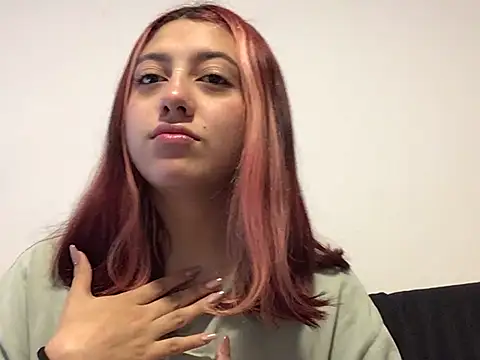 Emma Cut online show from 06-20-26, 05:18