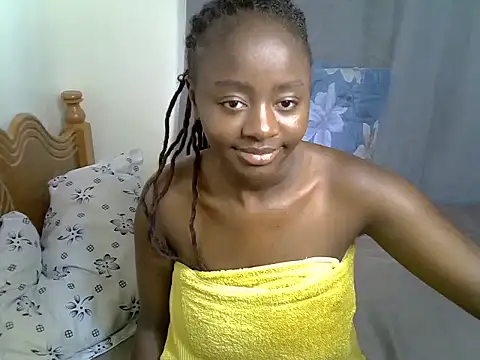 Snapshot of SexxyRoxy chatting on 06-17-26, 09:30 SexxyRoxy online show from 06-17-26, 09:30