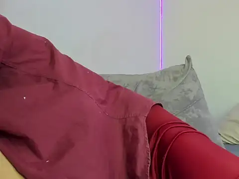 skoook gray  online show from 05-26-26, 05:33