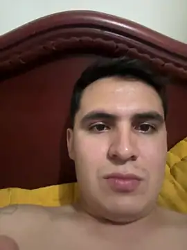 Snapshot of Chepe0302 chatting on 06-25-26, 05:12 Chepe0302 online show from 06-25-26, 05:12