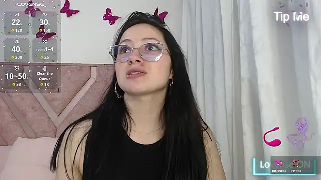 Snapshot of Angel-Hott_ chatting on 06-26-26, 03:34 Angel-Hott online show from 06-26-26, 03:34