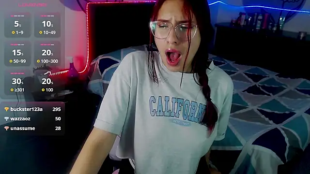 ashly litlle online show from 06-21-26, 08:09