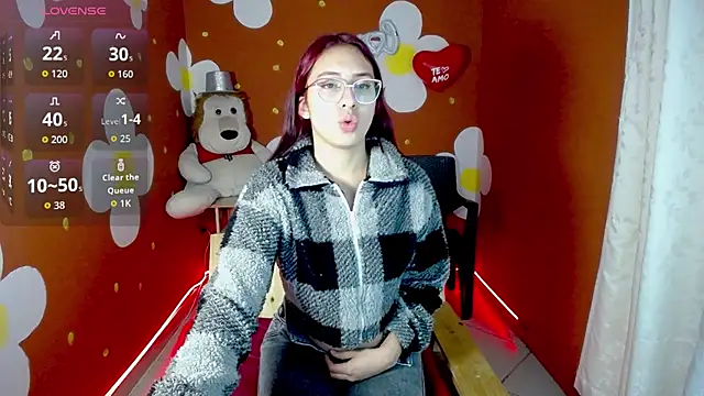ashly litlle online show from 06-17-26, 07:57